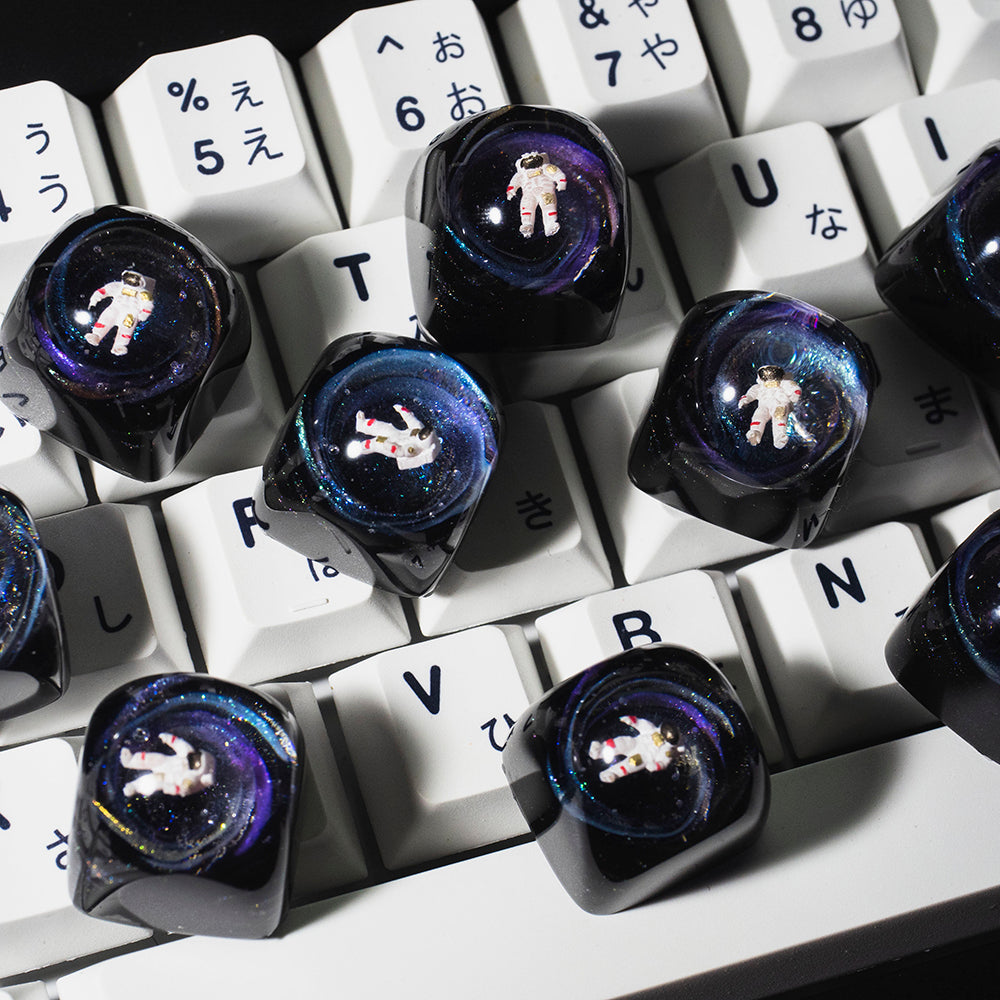 Starry Astronaut Keycaps（DOM-height 1U）Crystal Resin Drops Keycap