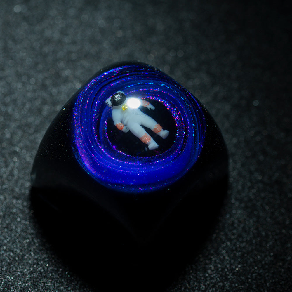 Starry Astronaut Keycaps（DOM-height 1U）Crystal Resin Drops Keycap